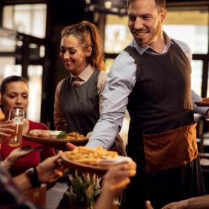 Pomoc do kuchyně i na plac